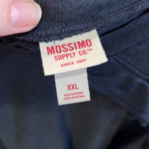 NWOT Mossimo grey cold shoulder sweater size xxl so cute and soft brand new - Picture 3 of 6